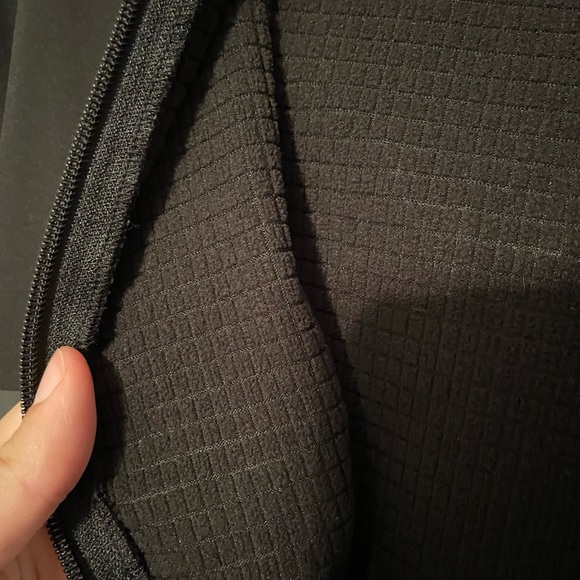 Mens quilted hooded athletic jacket size small - Picture 5 of 5